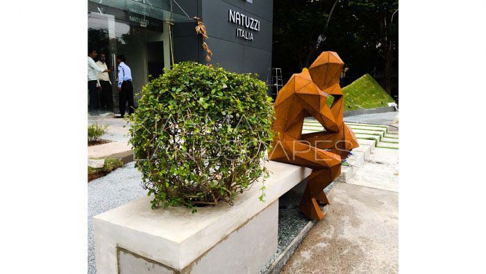 Sculpture Design for Elevate X Store