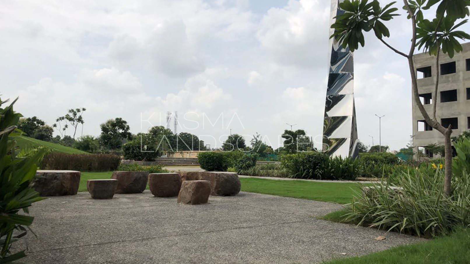 Sculpture and Landscape Architecture at GLIM